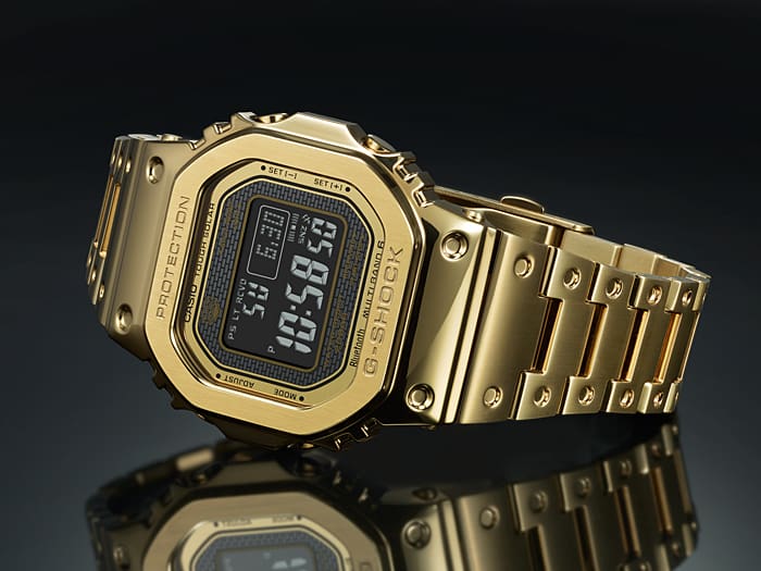 G-Shock GMW-B5000GD-9ER Full Metal oro - vista di 3/4