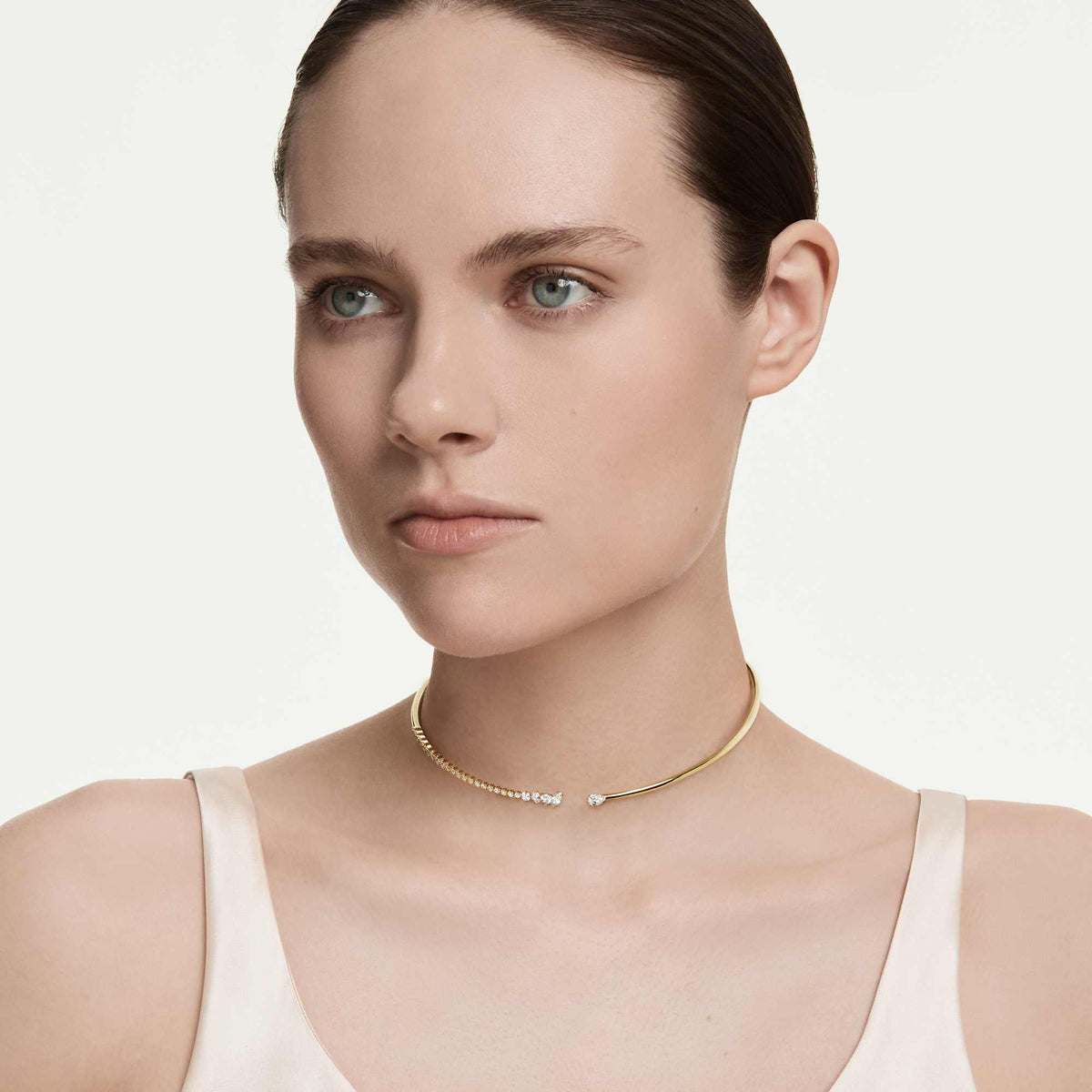 Collana Mesmera Torc, Taglio misto, Bianca, Placcato oro 18K - M