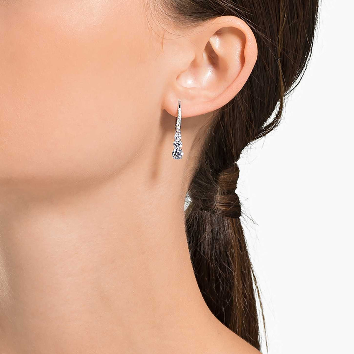 Swarovski Orecchini a cerchio Stilla Attract, Taglio Round, Bianchi, Placcato rodio