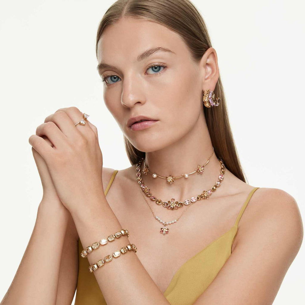 Swarovski Pendente Idyllia, Crystal Pearl, Taglio misto, Fiore, Multicolore, Finitura oro 18K